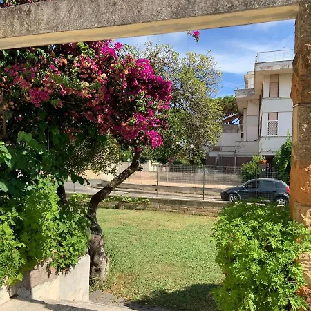 Stella Villa Anzio
