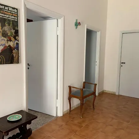 Stella Villa